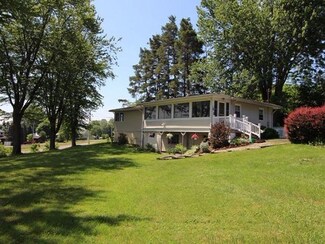 41 E Whallon St, Mayville, NY 14757
