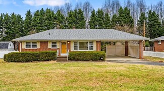 3541 Cherry Ln, Greensboro, NC 27405