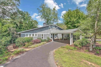 307 Mcpherson Ln, Greenville, SC 29605