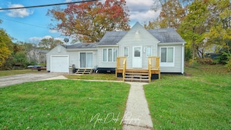 34966 N Forest Ave, Ingleside, IL 60041