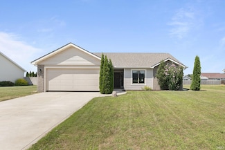 18367 Barrington Dr, New Paris, IN 46553
