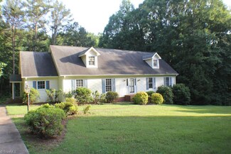 223 Windsor Park Dr, Dobson, NC 27017