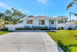 923 SE 4th Ave, Delray Beach, FL 33483