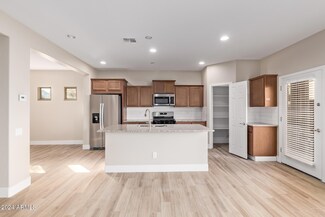 11066 E Stearn Ave, Mesa, AZ 85212