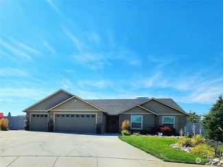 1323 E Polk Ct, Moses Lake, WA 98837