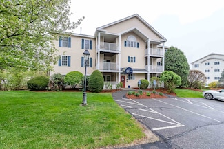 9 Crosswoods Path Blvd Unit 12, MerriMacK, NH 03054