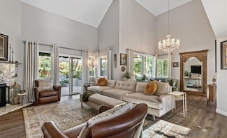 2708 Grove Ave, Carlsbad, CA 92008