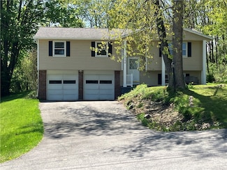 1344 Willowdale Dr, MacEdon, NY 14502
