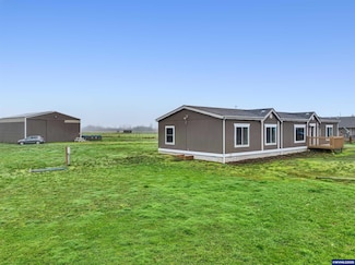 2690 Stoltz Hill Rd, Lebanon, OR 97355