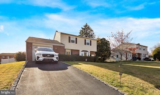 756 Burdett Dr, Upper Chichester, PA 19014