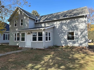 402 Maple St, Humphrey, NE 68642