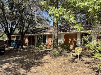 609 S Files St, Itasca, TX 76055