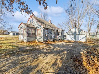 408 W Main St, Le Grand, IA 50142