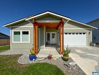 1412 Rook Dr, Port Angeles, WA 98362