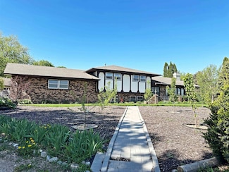 3901 83rd St, Columbus, NE 68601