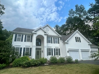 10 Debra Dr, Essex Junction, VT 05452