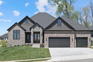 945 E Siler Pkwy, Springfield, MO 65810