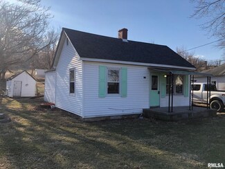 180 N 3rd St, Chandlerville, IL 62627