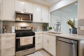 6400 S Meadows Blvd, Austin, TX 78745