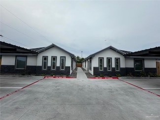 712 Palmer Rd, Mission, TX 78573