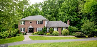 18 Raphael Rd, Hockessin, DE 19707