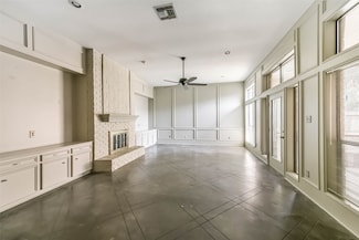 210 Mill Trail Dr, Sugar Land, TX 77498