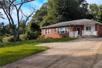 1404 Wentworth St, Reidsville, NC 27320