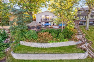 1527 Lake Holiday Dr, Sandwich, IL 60548
