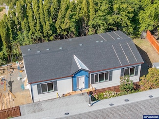 2935 Surf Ct NE, Salem, OR 97305