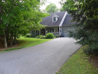 19 Outlook Ln, Jericho, VT 05465