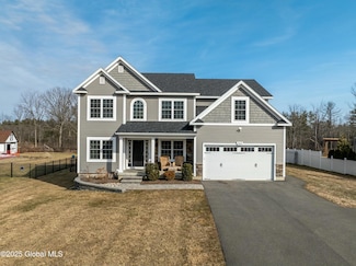 842 Pearse Rd, Niskayuna, NY 12309