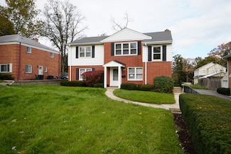 580 Ivy Ct, Lake Forest, IL 60045