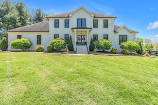 9413 Clovercroft Rd, Franklin, TN 37067