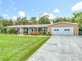 2160 N Watersedge Dr, Crystal River, FL 34429