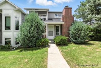 207 E Carlson St, Cheyenne, WY 82009