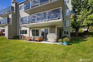 7008 155th Place NE, Redmond, WA 98052