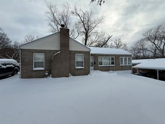 9006 Bessemer Ave, Saint Louis, MO 63134