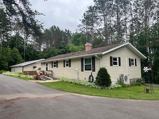 N9380 Wayne Dr, Summit Lake, WI 54485