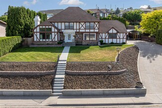 5709 W 26th Ave, Kennewick, WA 99338