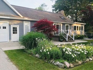 951 N Lakeshore Dr, Ludington, MI 49431