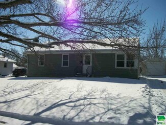 935 W Bluff St, Cherokee, IA 51012