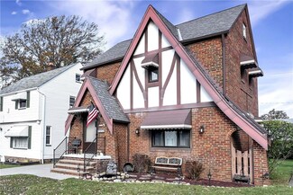7716 Deerfield Dr, Cleveland, OH 44129