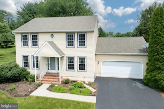 28 Northfield Dr, Downingtown, PA 19335