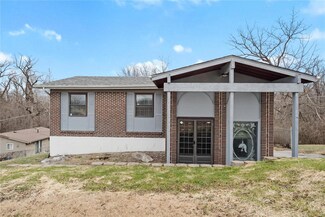 5320 Hern Dr, Saint Louis, MO 63134