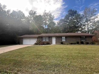 1407 Mena St, Mena, AR 71953