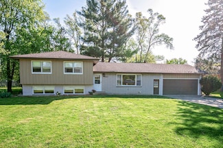 9017 N Main St, Berrien Springs, MI 49103