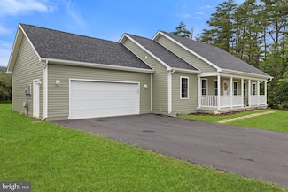 61 Mdg Ct, Berkeley Springs, WV 25411