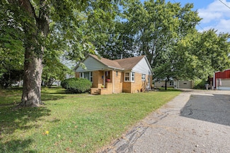 111 N Maple St, Hartford, MI 49057