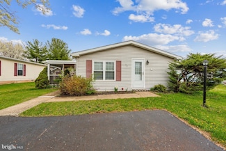 12 Wildbriar Ct, Harleysville, PA 19438