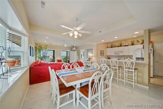 16 Palisades Lakeview Dr Unit 4A, Lake Ozark, MO 65049